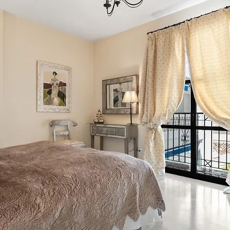 Beachside Luxury In Puerto Banus - Club Playas Del Duque ماربيا